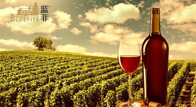 澳洲葡萄酒產(chǎn)業(yè)價值450億澳元，中國為澳洲最大海外市場。